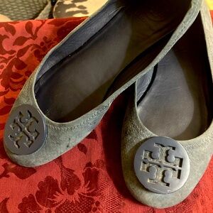 TORY BURCH BLUE SUEDE FLATS - Size 7 1/2.
